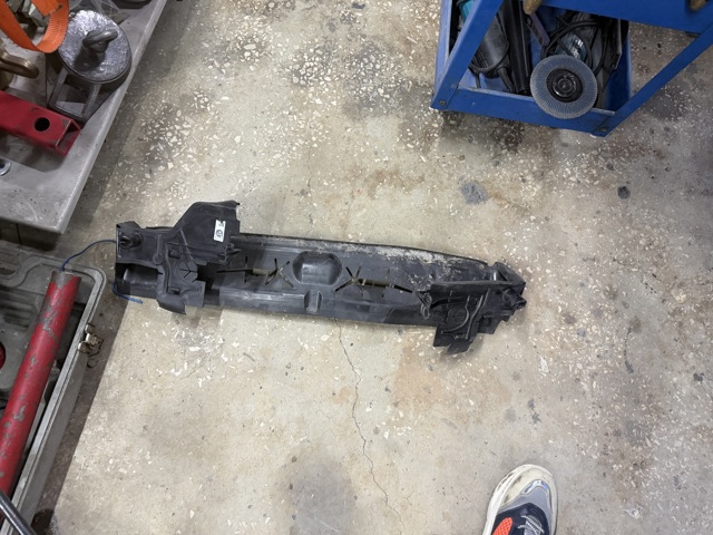 51747421678 BMW Воздуховод (дефлектор) радиатора нижний купить в Харьков