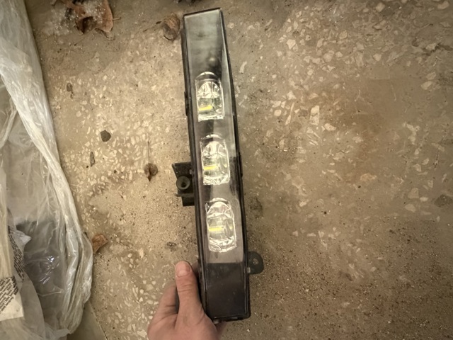 Туманка левая 63177342953 BMW