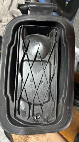 Горловина топливного бака 7405751 BMW