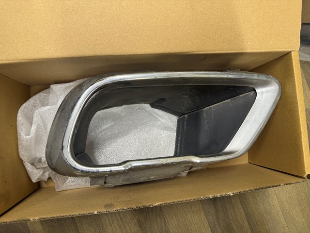 Наонечник глушителя 8074189 BMW