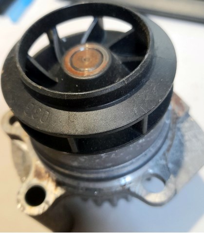 VAG 03L121011P Помпа в наличии Харьков