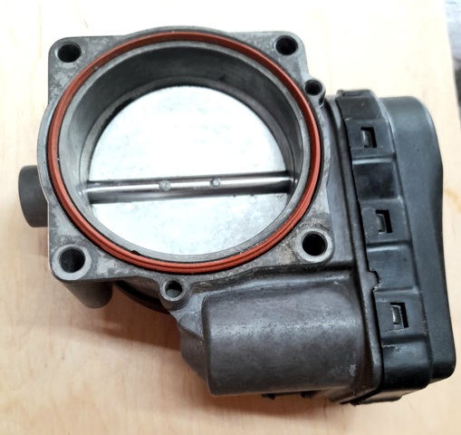 Дроссельная заслонка 13547506627 BMW