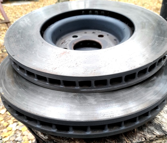 LR115006 LAND ROVER Диск тормозной передний купить в Ужгород