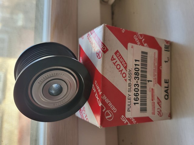 Ролик приводного ремня, паразитный 1660338011 TOYOTA