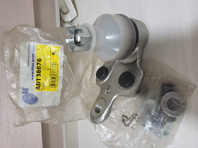 4333029615 TOYOTA Шаровая опора нижняя правая купить в Сумы