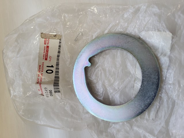 Кольцо стопорное подшипника передней ступицы 9021442030 TOYOTA