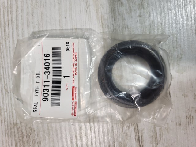 Сальник полуоси переднего моста правой 9031134016 TOYOTA