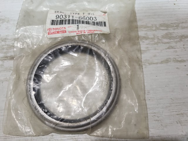 Сальник передней ступицы 9031166003 TOYOTA