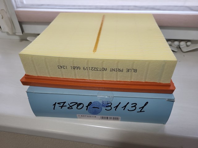 Автомобильный фильтр воздуха ADT322119 BLUE PRINT