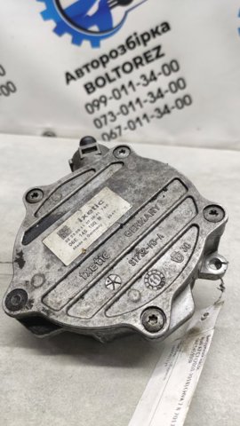 Механический вакуумный насос 06E145100R VAG