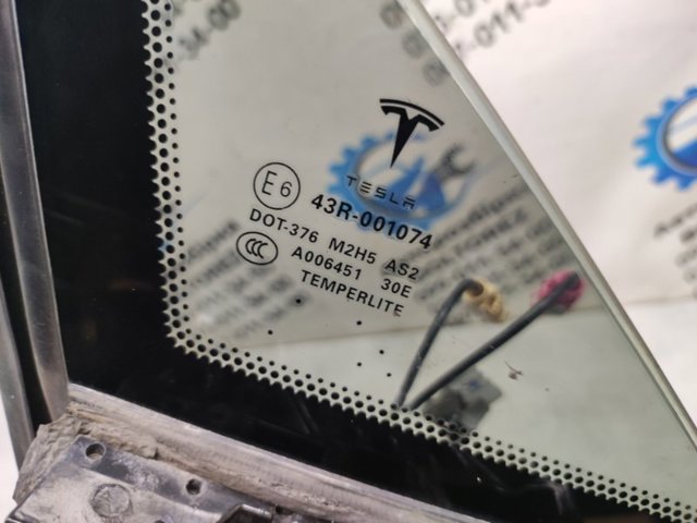 104131800A TESLA Правое зеркало купить в Львов