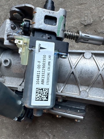 104481100F TESLA Рулевая колонка купить в Сумы