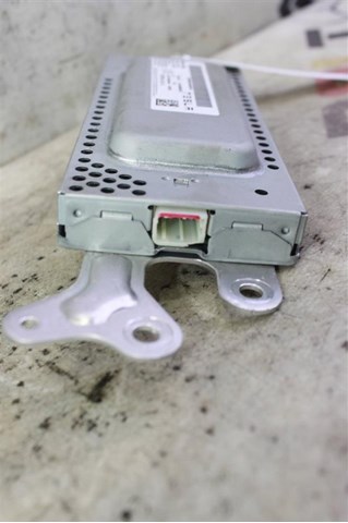 107974900D TESLA Магнитола (радио AM/FM) купить в Чернигов