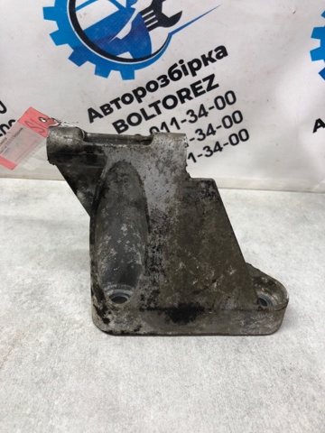 11710AD200 NISSAN Кронштейн генератора купить в Павлоград