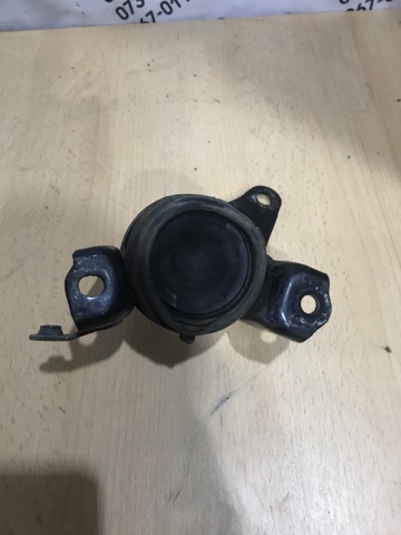 Опора двигателя 1230528120 TOYOTA