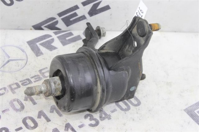 123620V060 TOYOTA Подушка (опора) двигателя правая передняя купить в Черкассы