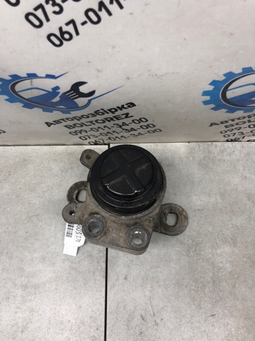 Правая подушка ДВС 1332838 FORD