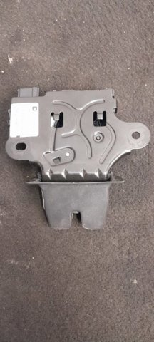 Замок крышки багажника 13501988 GM
