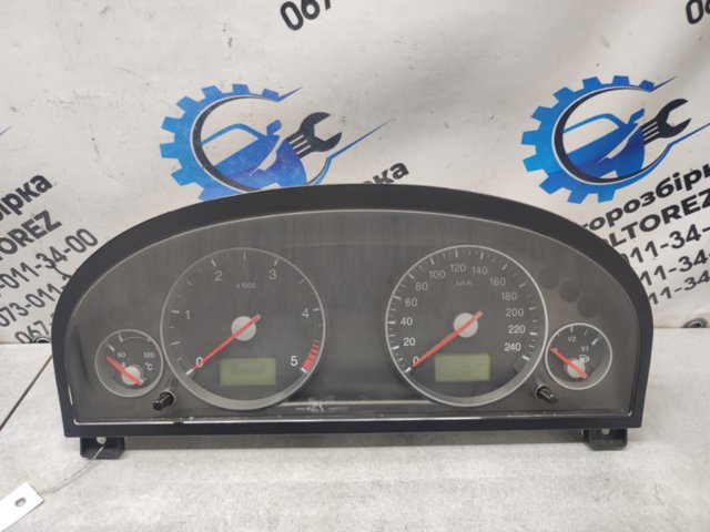 Щиток приборов 1351747 FORD