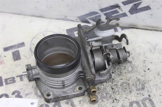 Дроссельная заслонка в сборе 13541433385 BMW