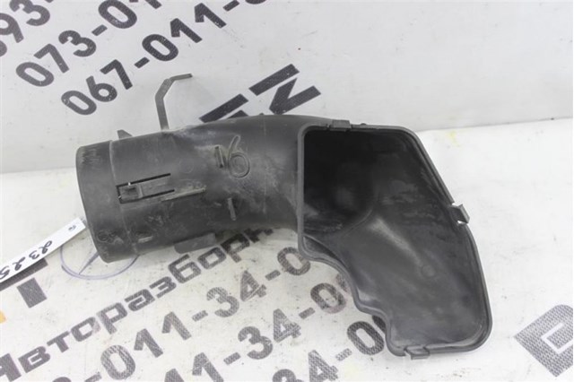 Воздухозаборник 13717521011 BMW