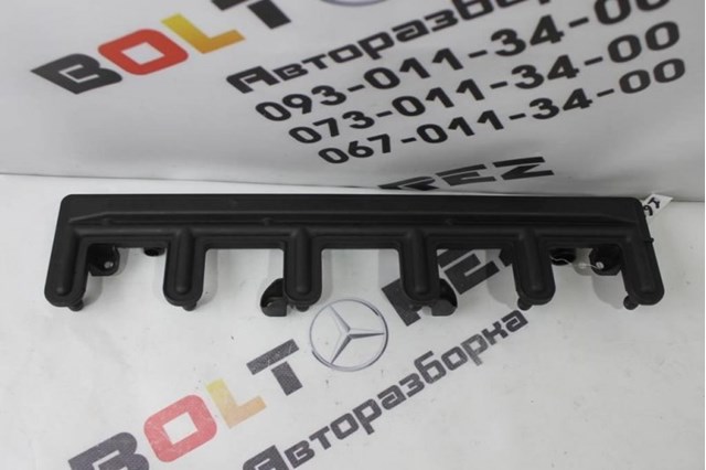 Патрубок вентиляции картера, маслоотделителя 1440318 BMW
