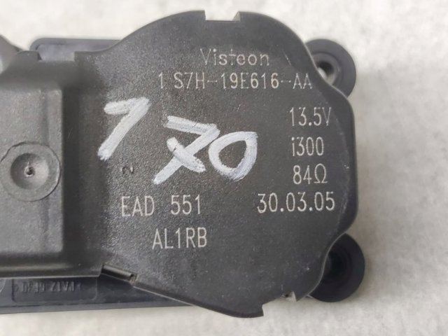 FORD 1448242 в наличии Киев