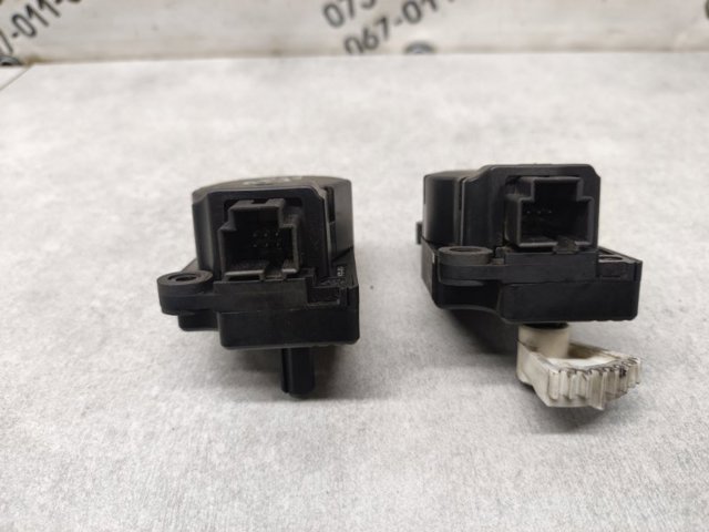 FORD 1448242 в наличии Ужгород