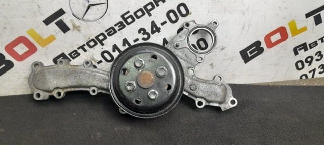 Водяной насос 1610039405 TOYOTA