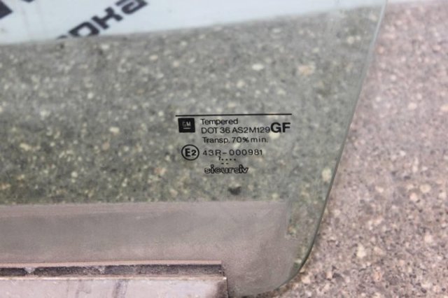 OPEL 161317 Стекло двери передней левой в наличии Киев
