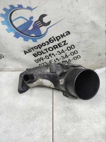 Патрубок интеркуллера 165764902R RENAULT