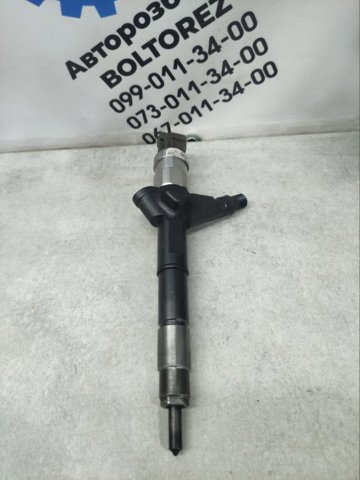 Форсунки 166008H800 NISSAN