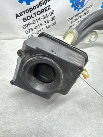 RENAULT 172210008R Горловина топливного бака в наличии Львов