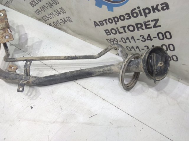NISSAN 172218H801 Заливная горловина топливного бака в наличии Черновцы