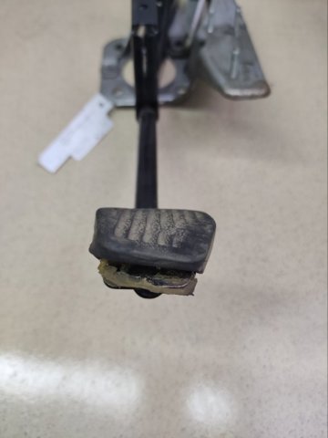 FORD 1733113 Педаль тормоза в наличии Киев