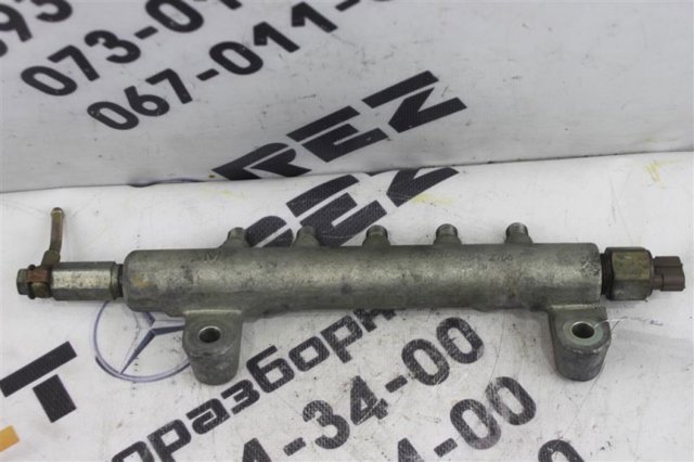 Топливная рампа 175208H801 NISSAN