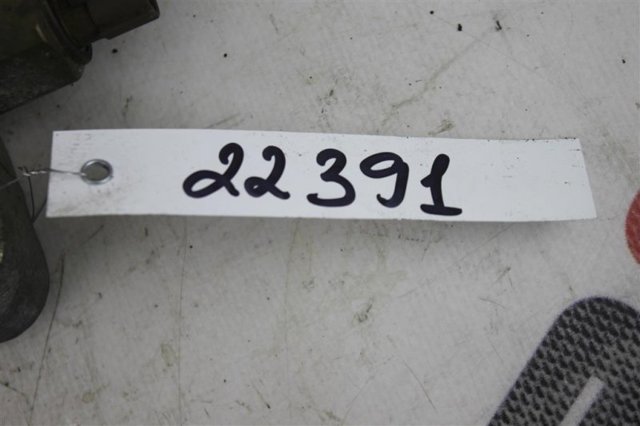 175208H801 NISSAN Распределитель топлива (рампа) купить в Ровно