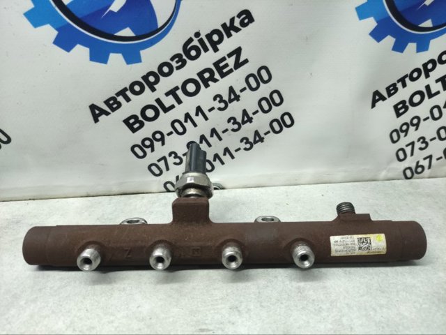 175218188R RENAULT Распределитель топлива (рампа) купить в Винница