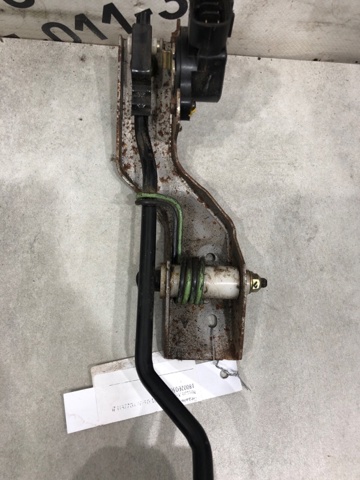NISSAN 18002EQ300 Педаль газа в наличии Полтава