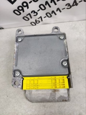 1C0909601 Модуль-процессор управления подушкой безопасности (ЭБУ AIRBAG) купить Черновцы