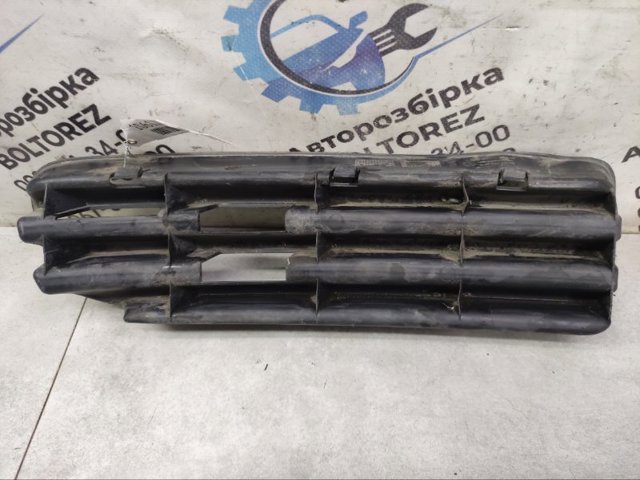 1U0807367B VAG Решетка бампера переднего левая купить в Полтава