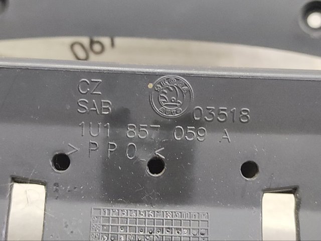 1U1857059A VAG купить в Ровно