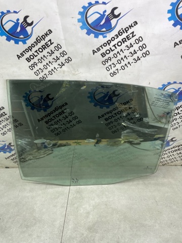 Стекло задней двери, левой 1U4845205A VAG