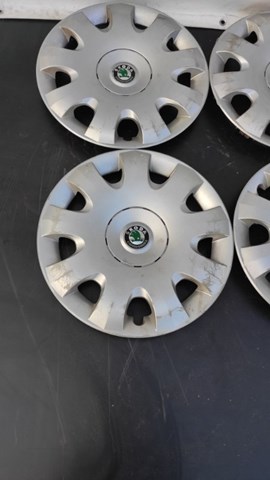 VAG 1Z0601147A Колпак колесного диска в наличии Кривой Рог