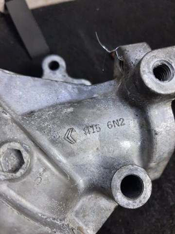 NISSAN 210106N226 Помпа в наличии Ирпень