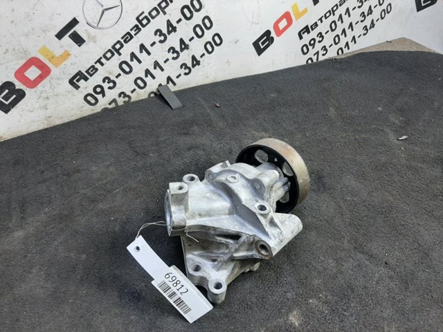Насос водяной 210106N226 NISSAN