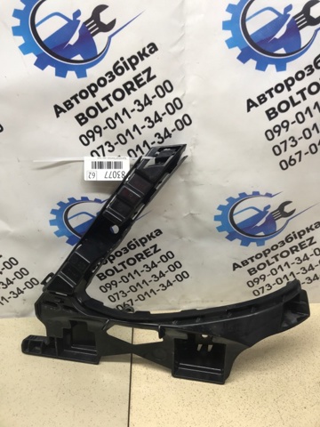 Правый кронштейн крепления бампера заднего 2138850165 MERCEDES