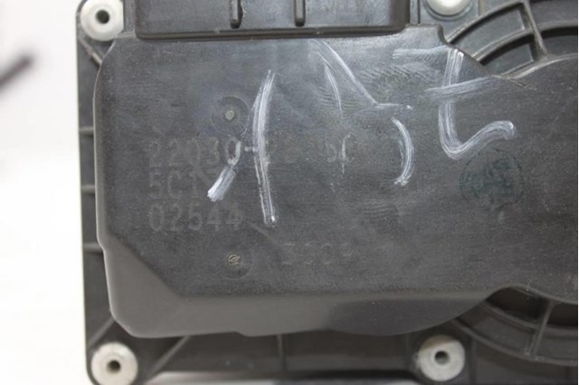TOYOTA 2203028050 Дроссельная заслонка в сборе в наличии Ровно