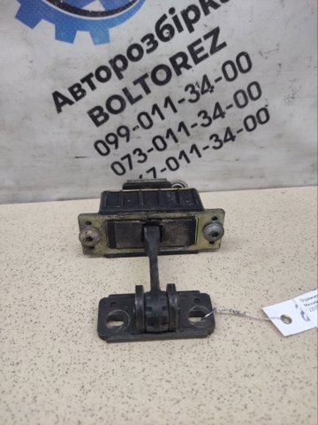 Ограничитель открывания задней двери 2207300016 MERCEDES