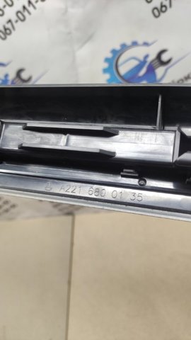 MERCEDES 2216800135 Накладка дверного порога внутренняя передняя левая в наличии Одесса